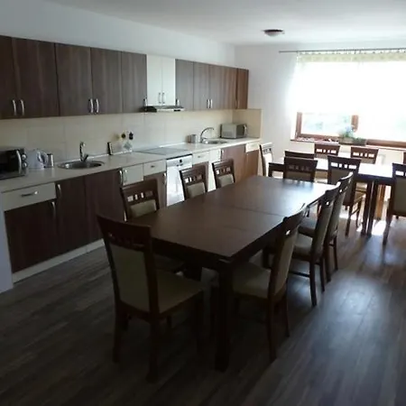 Relax J&l Apartman Paucsinalehota